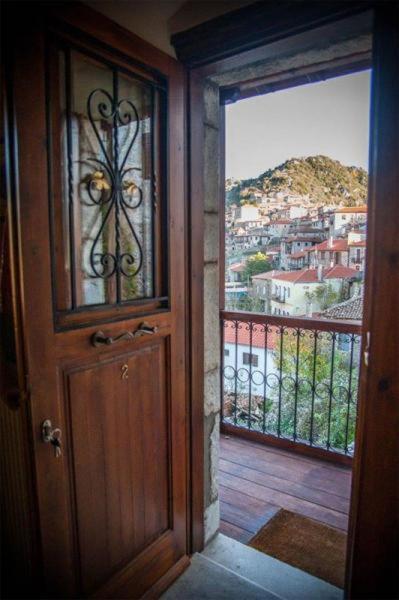 Despotikon Dimitsana Guest House - Ξενώνας Δεσποτικόν Αντωνόπουλου Экстерьер фото
